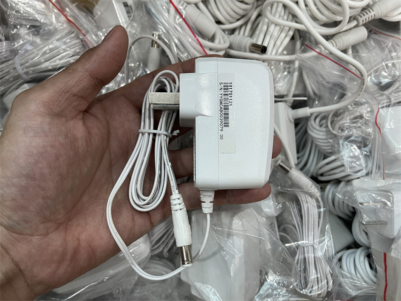 ?？低曃炇疌3W攝像頭12v電源適配器 兼容性與選擇的全面指南